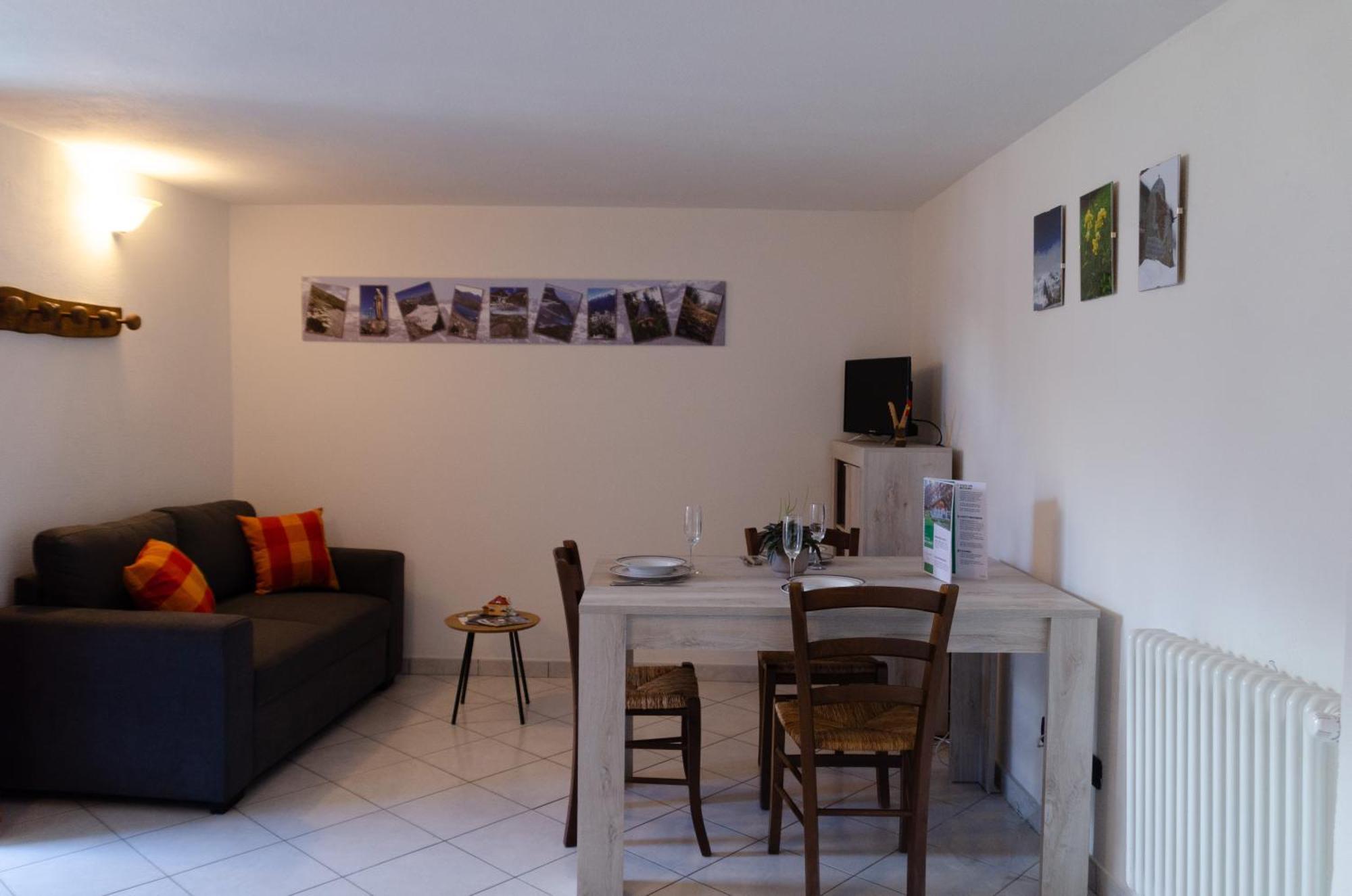 La Casa Degli Aromi - Vista Montagna E Relax Aosta Exterior foto