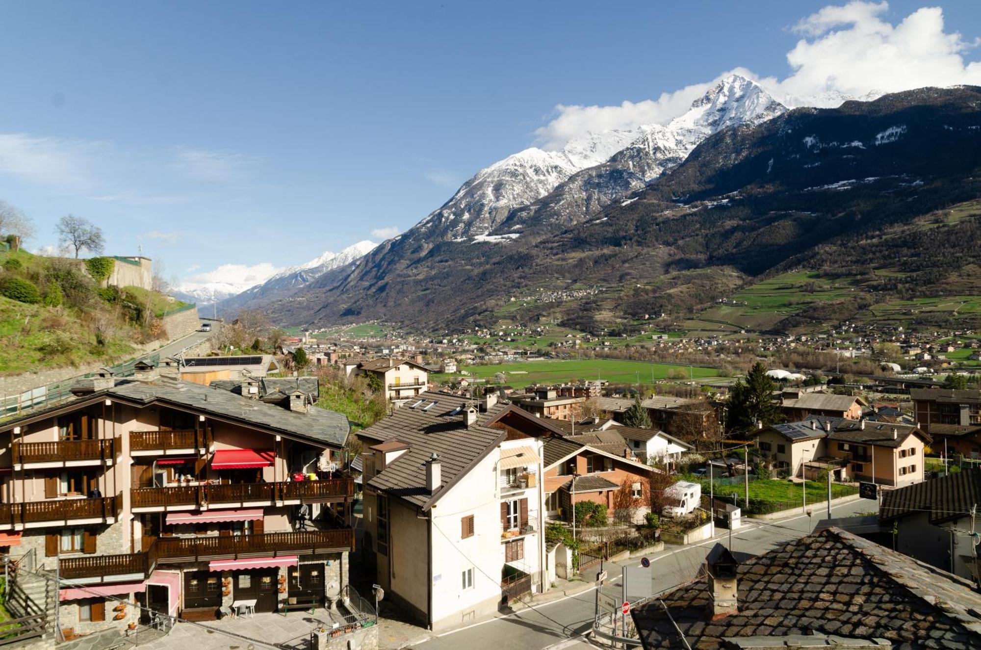 La Casa Degli Aromi - Vista Montagna E Relax Aosta Exterior foto